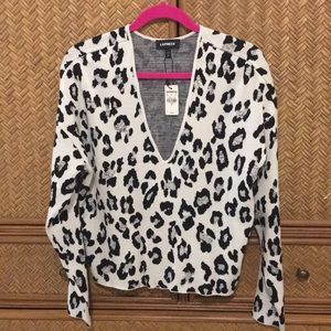 Leopard crop sweater